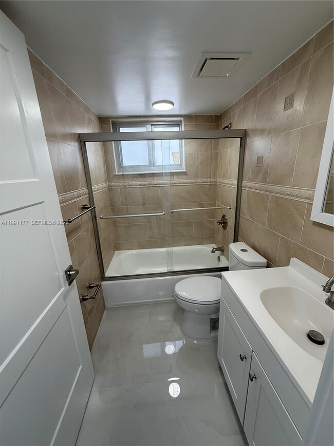 Photo - 9915 W Okeechobee Rd Unit 2-201