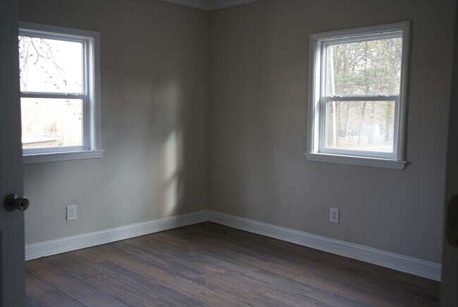 Photo - 545 S Green St