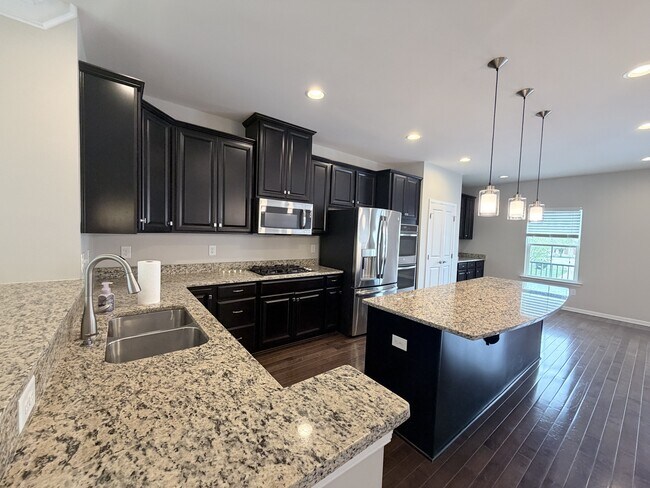 Photo - 5613 Freewill Ln