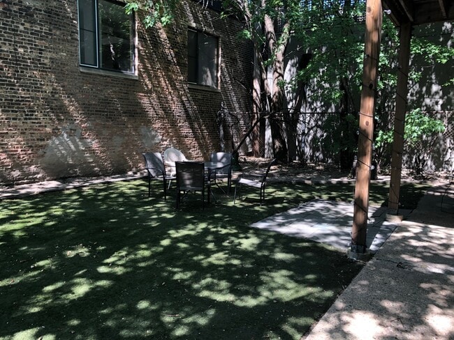 Photo - 1316 N Wood St Unit A