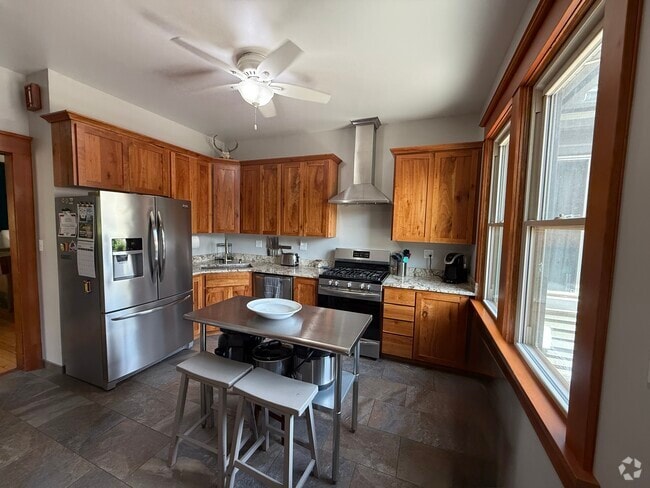 Building Photo - 407 S. 6th Street Unit A Rental