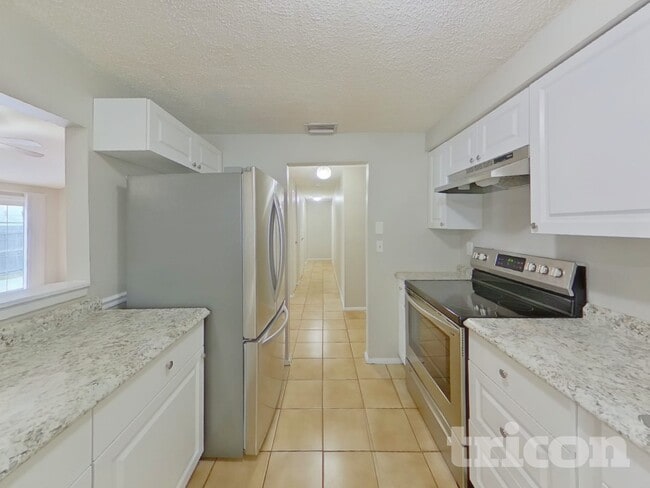 Photo - 2821 Honey Bear Ct