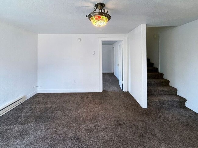 Photo - 3511 Willamette St Unit Front