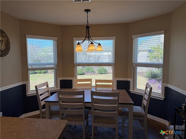 Photo - 1126 Neuberry Cliffe