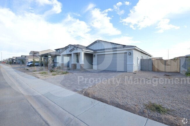 Building Photo - 2025 E Piedmont Pl Rental