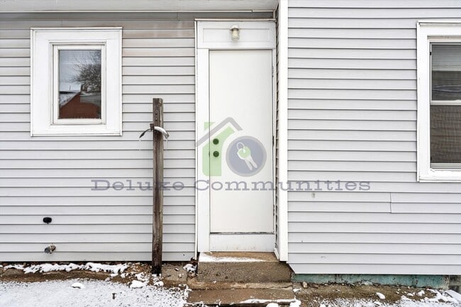 Photo - 655 High St SW Unidad 2