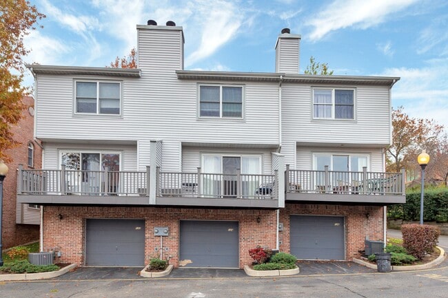 Building Photo - 124 Panorama Dr Unit 124 Panorama Dr