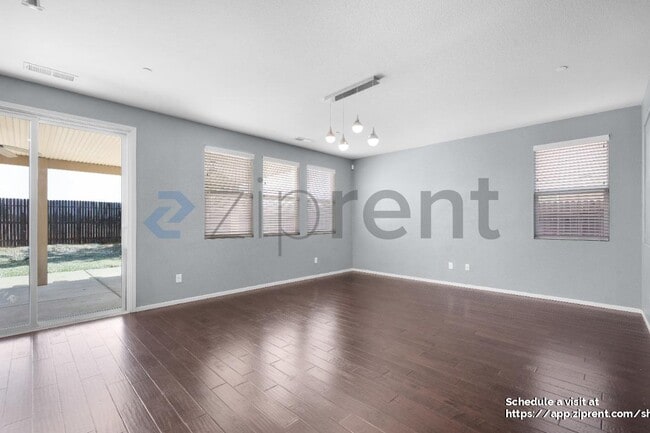 Photo - 7517 Hazelton Way
