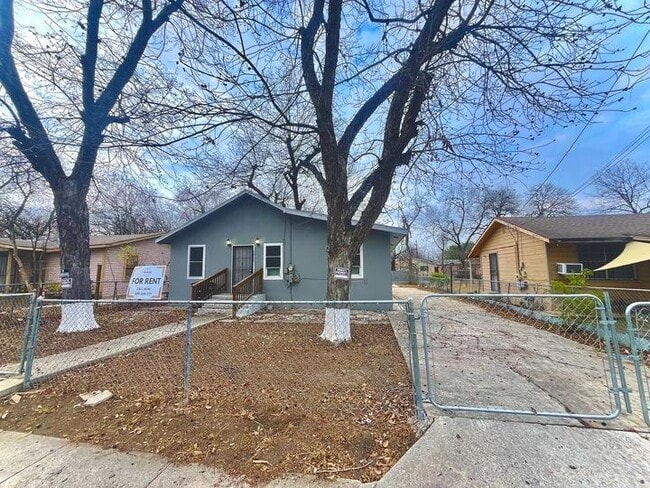 Photo - 1217 Keats St