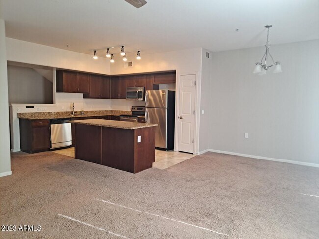 Photo - 1920 E Bell Rd Unidad 1114