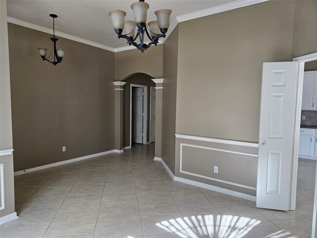 Photo - 27182 Kings Manor Dr S