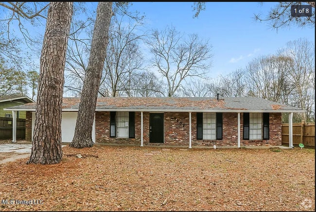 Building Photo - 3102 Longwood Dr Rental
