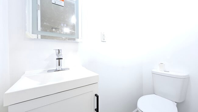 Photo - 706 Lechauwecki Ave