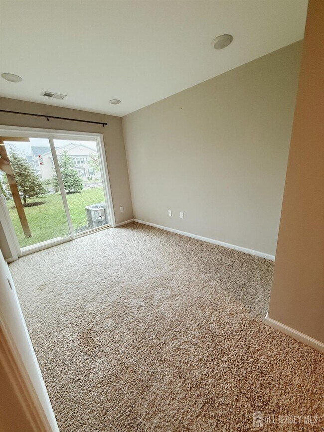 Photo - 1101 Hights Farm Rd N