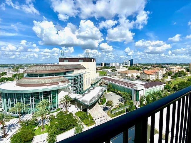 Building Photo - 651 Okeechobee Blvd Unit 1002