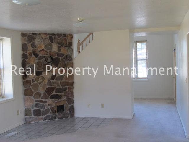Photo - Charming 2 br home plus Loft in Smithfield! Available in July! Pet Friendly!