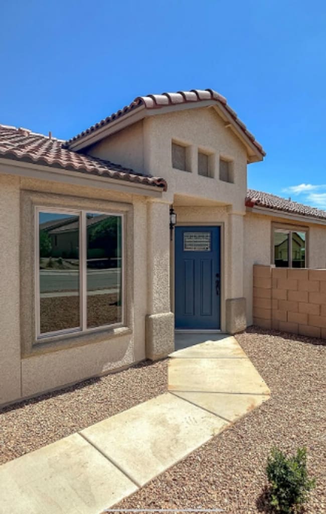 Modern Benson Home For Rent - Modern Benson Home For Rent