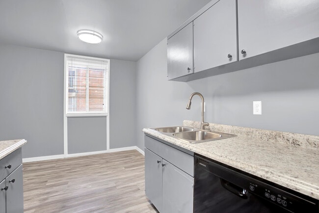West Hills Apartments