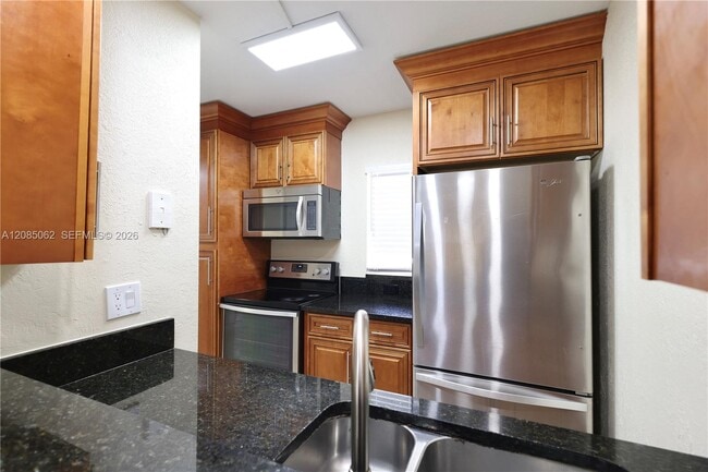 Photo - 909 Twin Lakes Dr Unit 3-F