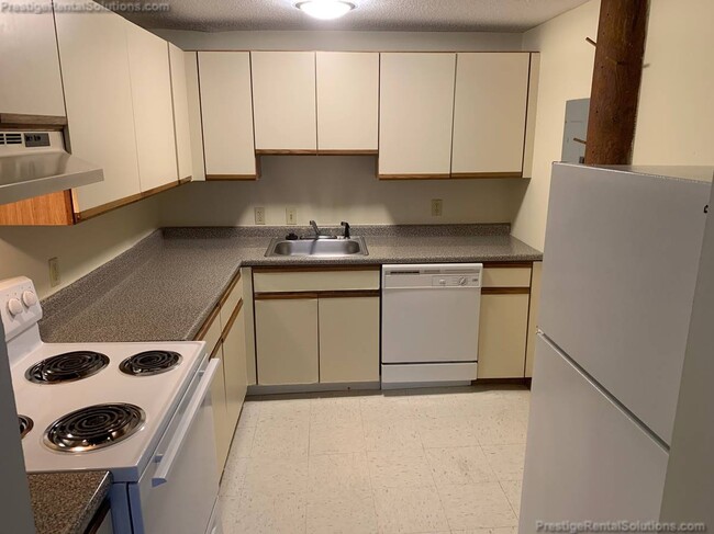 Photo - 180 Bemis Rd Unit 3