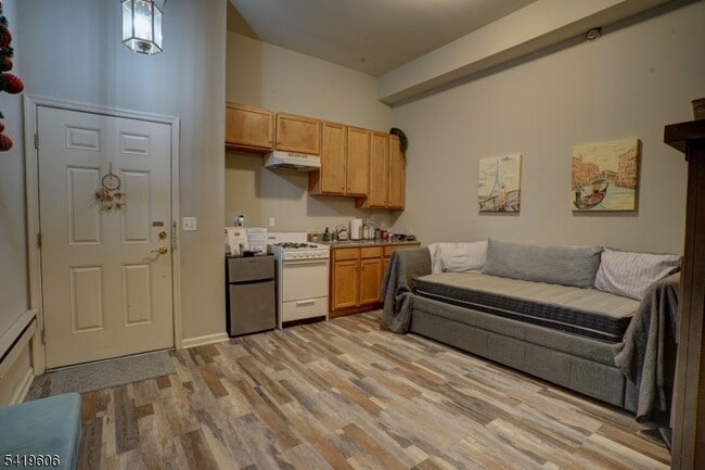 Photo - 119 Conover Terrace