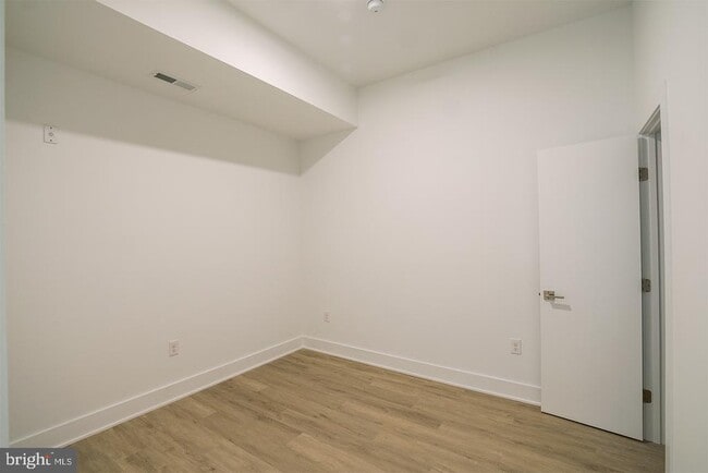 Photo - 2201 Washington Ave Unit 210