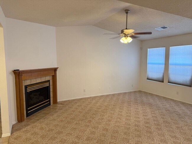 Photo - 3 Bed 2 Bath Amazing Views