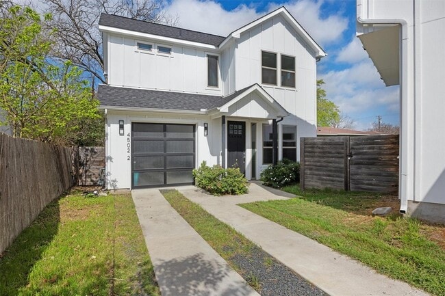 Building Photo - 4502 Banister Ln Unit B