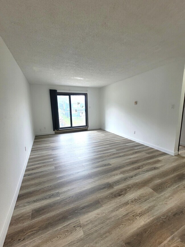 Photo - 1741 Kootenay Ave Unité 306