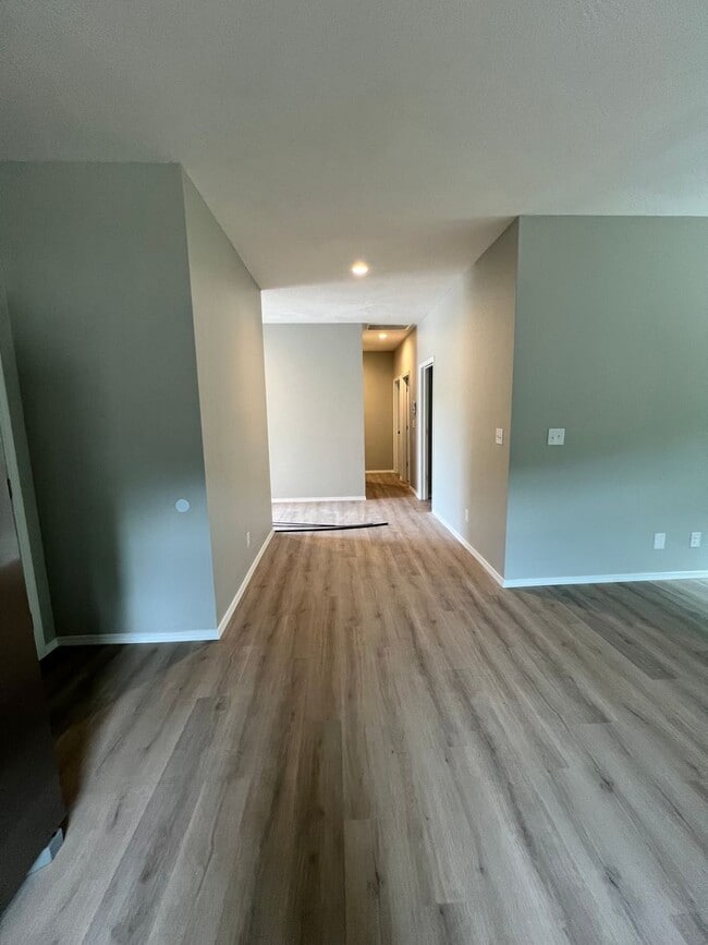 Photo - 4 bedroom 2 bath Bolivar MO