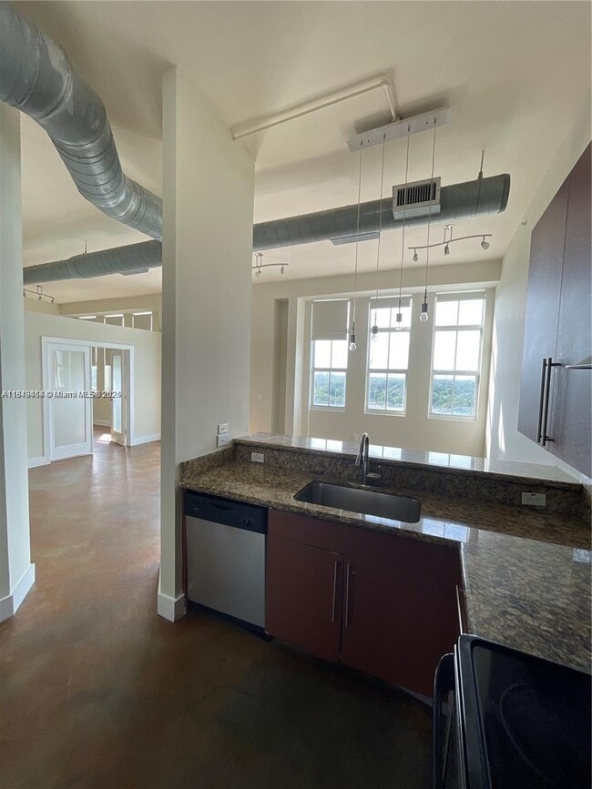 Building Photo - 1789 NE Miami Gardens Dr Unit W703 Rental