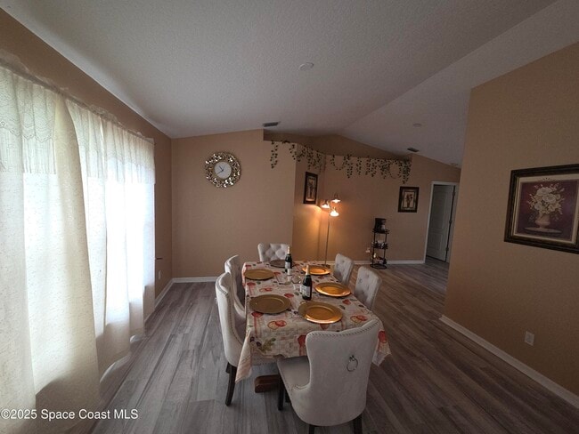 Photo - 1080 Jupiter Blvd NW