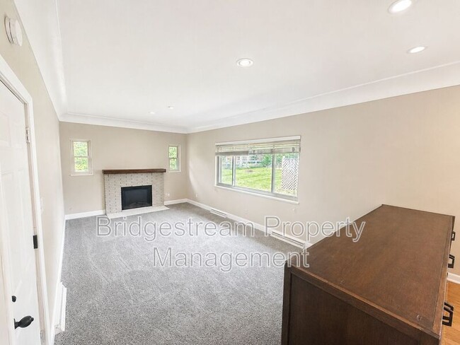 Photo - 2708 Ater Dr