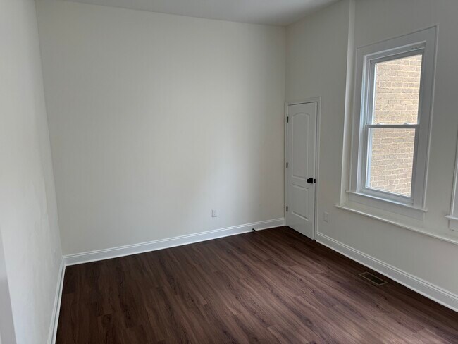 43 1st Ave Unit 1