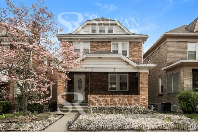 Building Photo - Life Just Got Better! Rental