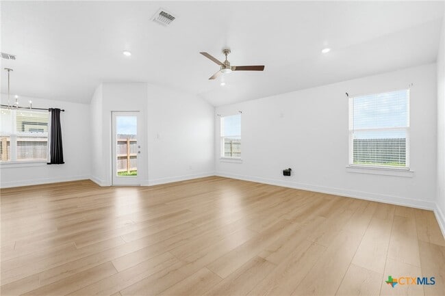 Photo - 8822 Trungle Rd