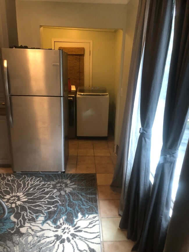 Photo - 212 Dayton St Unidad 1