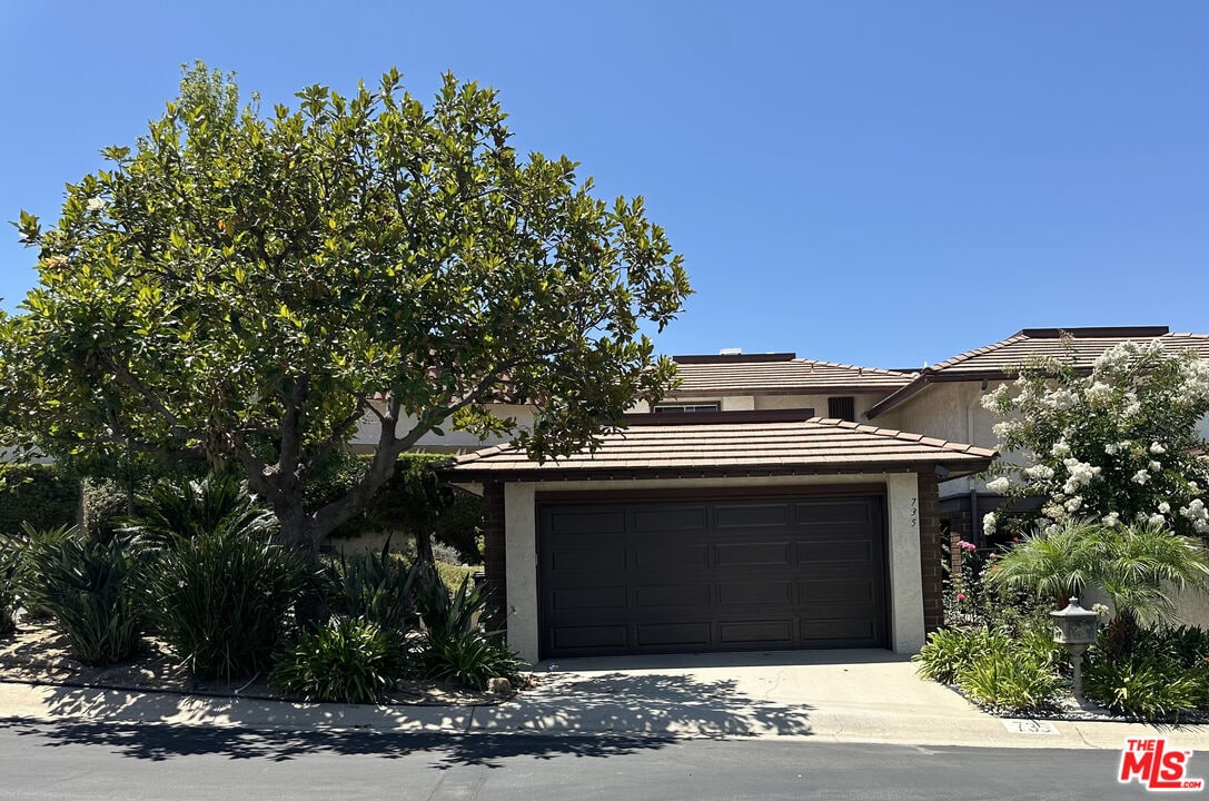 Photo - 735 Galaxy Heights Dr
