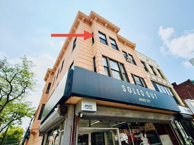 Building Photo - 366 Central Ave Unit 3R Rental