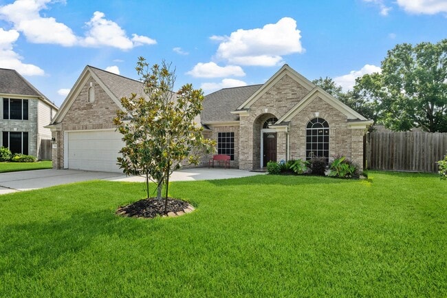 Building Photo - 10323 Otter Cir