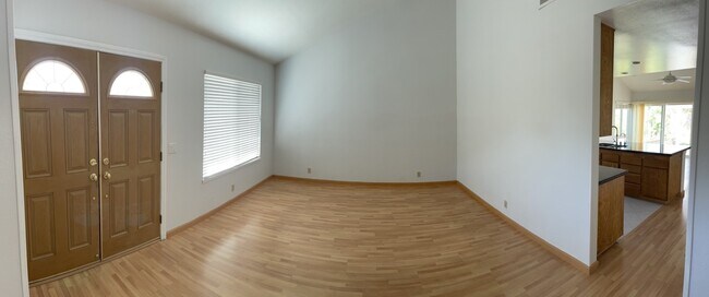 Front Entrance/Living Room - 15091 Talley St