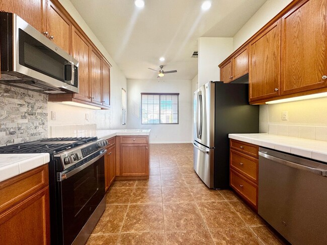 Photo - AVAILABLE NOW! GORGEOUS 3 BED / 2 BATH POOL HOME in Indio!