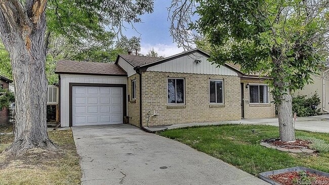 Building Photo - 815 S Eliot St