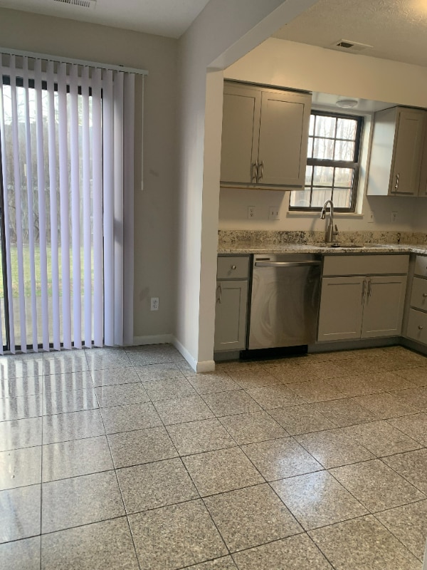 Photo - 726 Ohio Pike