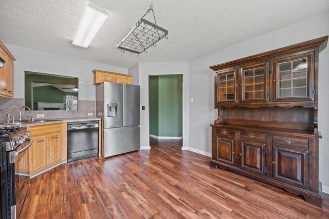 Photo - 3330 Red Cedar Dr