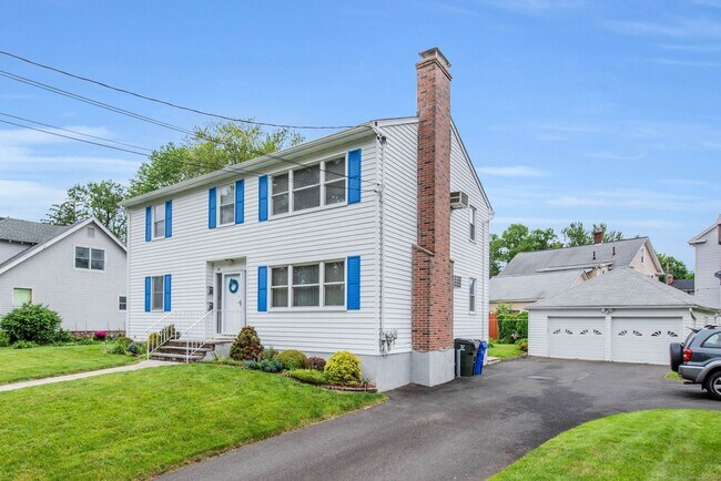 Photo - 36 Kingswood Rd Unit 2