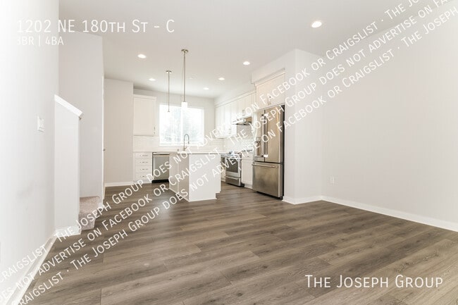 Photo - 1202 NE 180th St