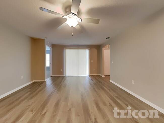 Photo - 1119 Shared Passion St
