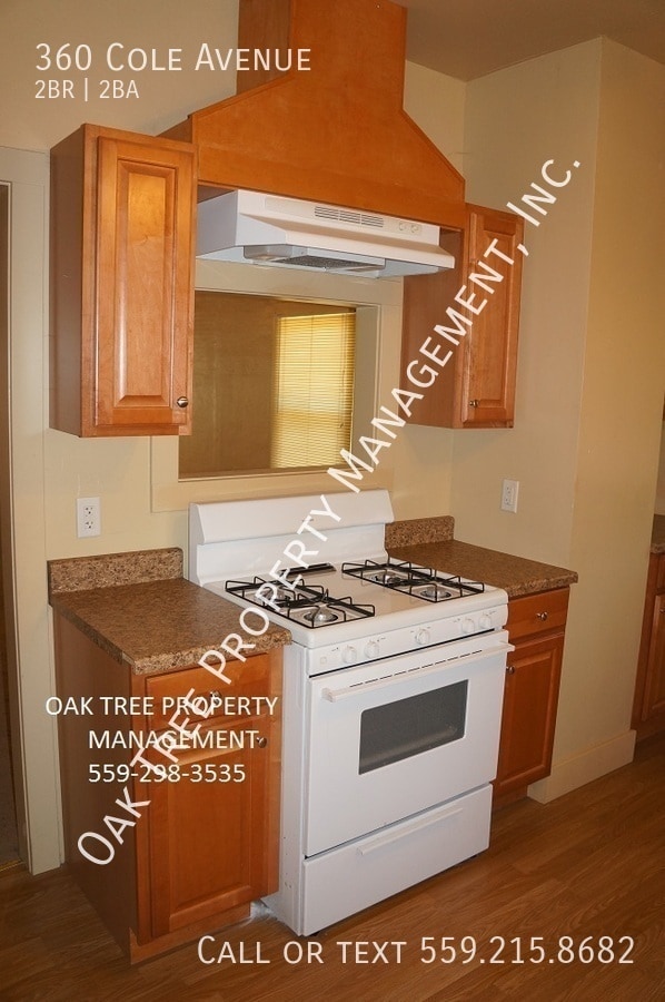 Photo - 360 Cole Ave