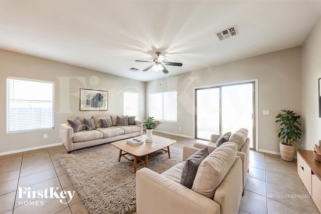 Photo - 17650 N 30th St